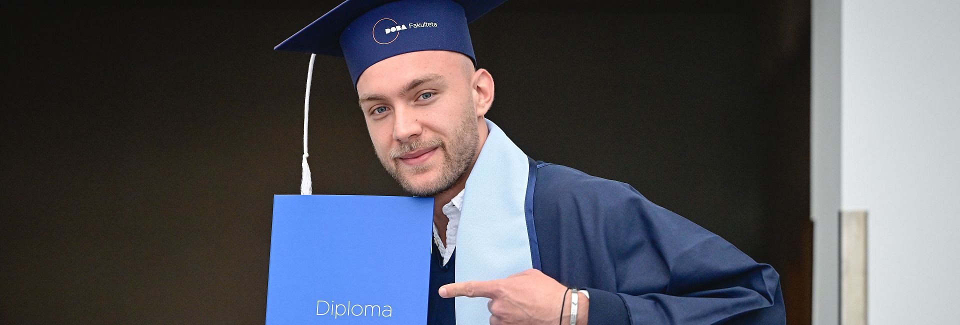 Prva izbira za online študij s področja menedžmenta, psihologije in sodobnih tehnologij